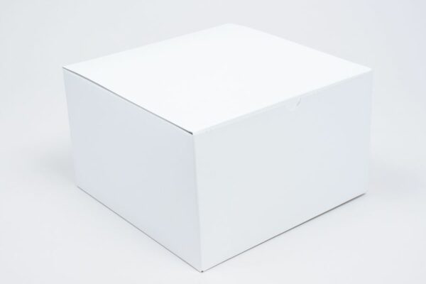 White Tuck Top Bakery Boxes (8" x 5" x 4")